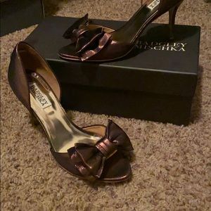 Badgley Mischka Madalyn Bronze Pump size 8M US